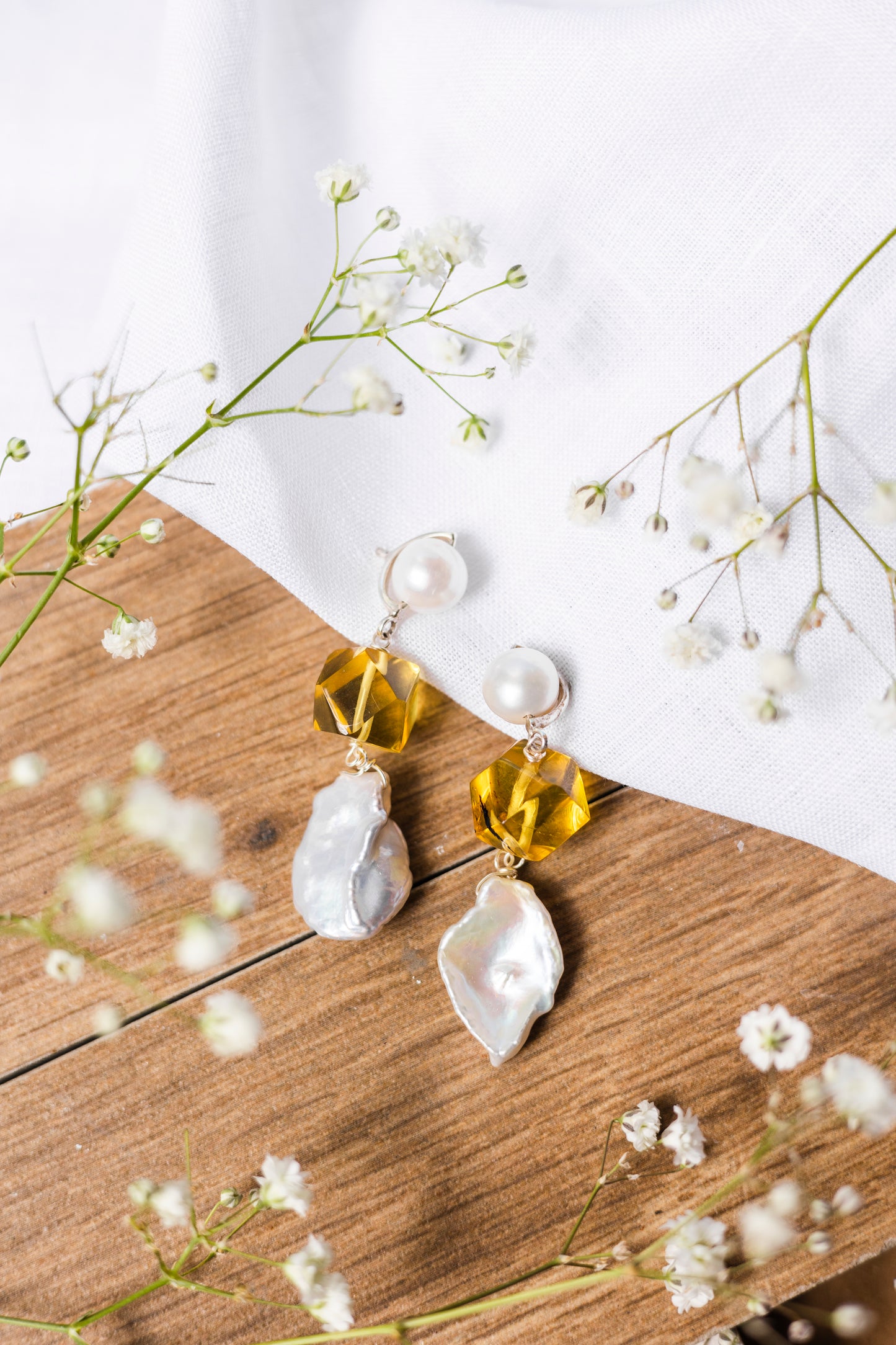 Aretes de Perlas con Ámbar