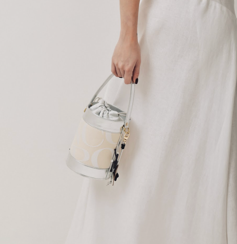 Jenny Bucket Metálico