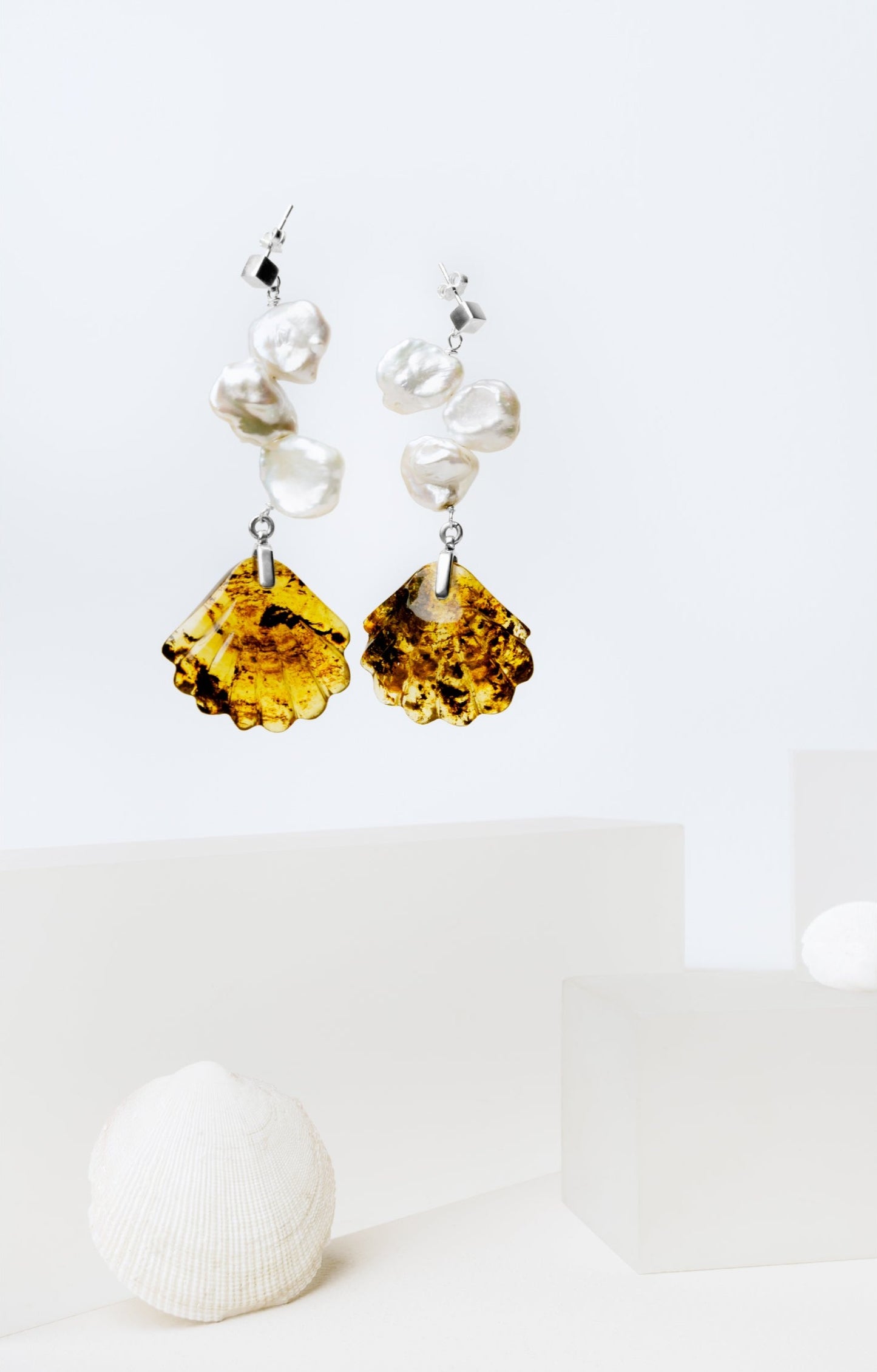 Aretes Concha de Ámbar