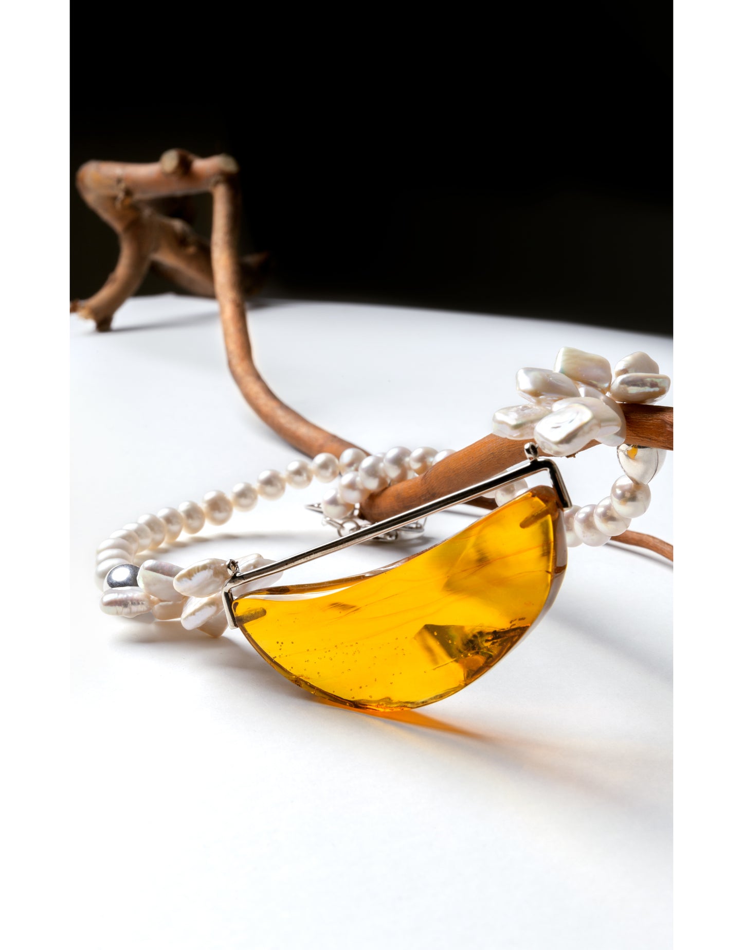 Collar Ambar Irregular
