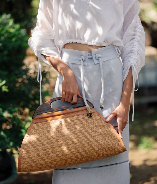 Luna Raffia Wallet