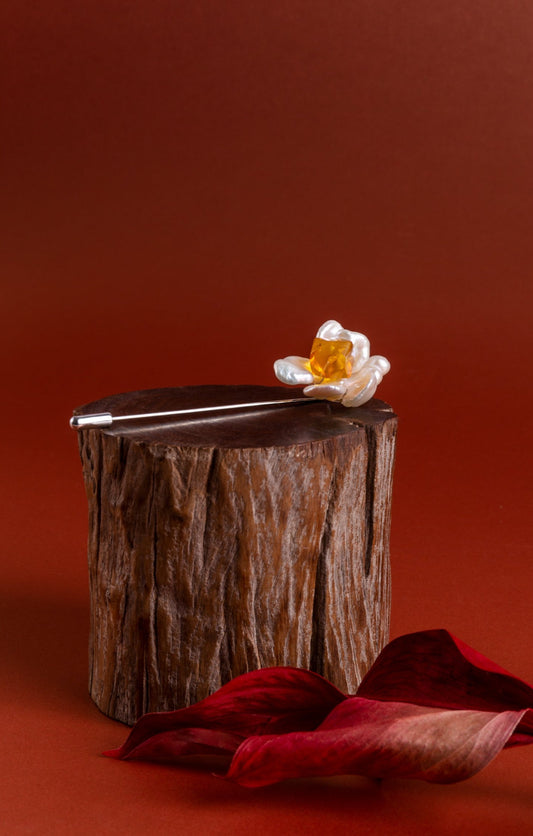 Amber Flower Pin